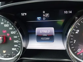 2017 Mercedes-Benz E-Class E 300 Luxury with VIN WDDZF4KB2HA072437, listed as a IAAI auction lot 42008813 with 102,389 mi miles. Bid and sale history available at carsss.com. Image 14.