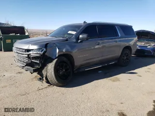 2022 Chevrolet Suburban Premier with VIN 1GNSKFKD6NR102953, listed as a Copart auction lot 43290145 with 75,274 mi miles and Salvage Title. Bid and sale history available at carsss.com. Image 1.