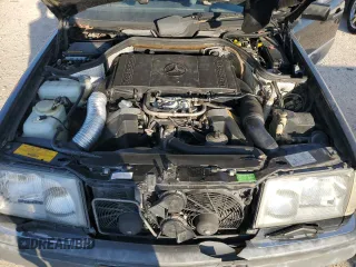 1994 Mercedes-Benz 400 with VIN WDBEA34E8RC032408, listed as a Copart auction lot 43827975 with 122,130 mi miles and Clean Title. Bid and sale history available at carsss.com. Image 11.