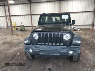 2021 Jeep Wrangler Unlimited Willys with VIN 1C4HJXDN2MW725181, listed as a IAAI auction lot 41731361 with 53,505 mi miles and . Bid and sale history available at DreamBid. Image 12.