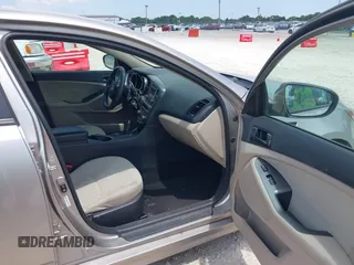 2015 Kia Optima LX с VIN KNAGM4A78F5533101, выставлен на аукционе IAAI как лот 42629938 с пробегом 135 019 миль миль и . История ставок и продаж доступна на DreamBid. Изображение 5.