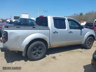2011 Nissan Frontier PRO-4X with VIN 1N6AD0EVXBC407089, listed as a IAAI auction lot 42113537 with 124,853 mi miles. Bid and sale history available at carsss.com. Image 13.