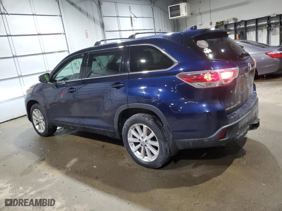 2015 Toyota Highlander LE with VIN 5TDBKRFH2FS085451, listed as a Copart auction lot 46867025 with 201,633 mi miles and Salvage Title. Bid and sale history available at carsss.com. Image 2.