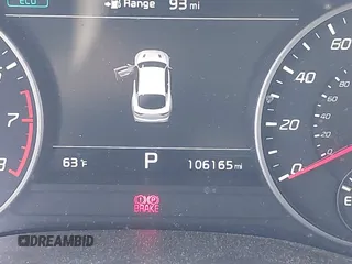 2018 Kia Stinger Premium z VIN KNAE25LA7J6012188, wystawiony jako IAAI lot #41984591 z przebiegiem 106 165 mil mil oraz . Historia ofert i sprzedaży dostępna na DreamBid. Obrazek 15.