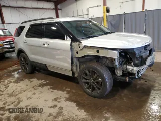 2017 Ford Explorer XLT with VIN 1FM5K8D88HGD71971, listed as a Copart auction lot 52563255 with 50,085 mi miles and Salvage Title. Bid and sale history available at carsss.com. Image 4.