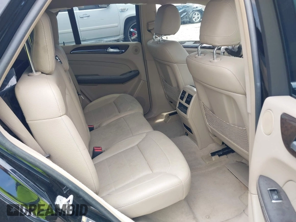 2014 Mercedes-Benz M 350 with VIN 4JGDA5JB4EA324321, listed as a IAAI auction lot 42393257 with 96,118 mi miles and . Bid and sale history available at DreamBid. Image 8.