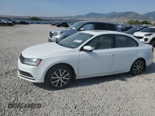 2017 Volkswagen Jetta SE with VIN 3VWDB7AJ2HM387135, listed as a Copart auction lot 62031935 with 133,473 mi miles and Salvage title. Bid and sale history available at DreamBid. Image 1.