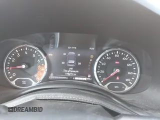 2017 Jeep Renegade Latitude с VIN ZACCJABB4HPF41542, выставлен на аукционе IAAI как лот 41972401 с пробегом 178 271 миль миль и . История ставок и продаж доступна на DreamBid. Изображение 7.