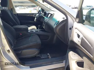 2016 Nissan Pathfinder SV with VIN 5N1AR2MM4GC630868, listed as a IAAI auction lot 42302884 with 169,909 mi miles and . Bid and sale history available at DreamBid. Image 5.