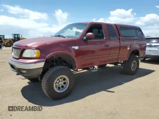 2003 Ford F-150 XL с VIN 1FTRX18L93NB17123, выставлен на аукционе Copart как лот 63311385 с пробегом 216 401 миль миль и Списание • Salvage title. История ставок и продаж доступна на DreamBid. Изображение 1.