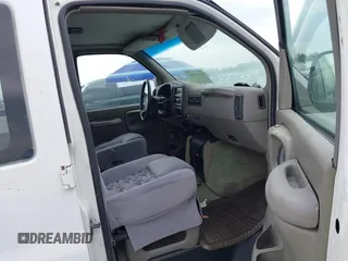 1999 Chevrolet Express with VIN 1GBFG15R5X1075479, listed as a IAAI auction lot 41729007 with 113,579 mi miles and . Bid and sale history available at carsss.com. Image 5.