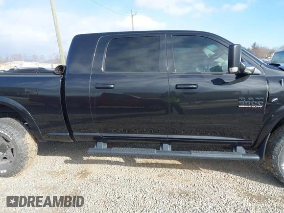 2018 Ram 2500 Laramie with VIN 3C6UR5NL4JG142122, listed as a IAAI auction lot 41638873 with 89,779 mi miles. Bid and sale history available at carsss.com. Image 13.