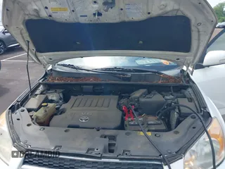 2011 Toyota RAV4 Ltd with VIN 2T3DK4DV0BW042823, listed as a IAAI auction lot 42157886 with 177,679 mi miles. Bid and sale history available at carsss.com. Image 10.