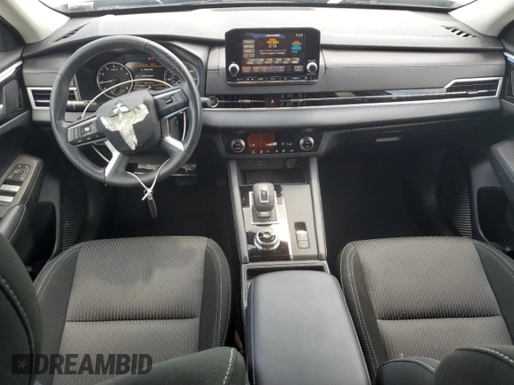 2024 Mitsubishi Outlander ES z VIN JA4J3UA83RZ005171, wystawiony jako Copart lot #57891695 z przebiegiem 14 605 mil mil oraz Nie do naprawy • Non repairable. Historia ofert i sprzedaży dostępna na DreamBid. Obrazek 8.