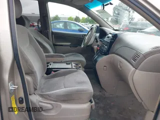 2004 Toyota Sienna CE with VIN 5TDZA23C14S101329, listed as a IAAI auction lot 42248935 with 208,644 mi miles and . Bid and sale history available at DreamBid. Image 5.