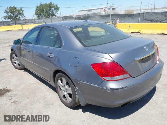 2005 Acura RL z VIN JH4KB16565C002626, wystawiony jako IAAI lot #42522273 z przebiegiem 293 980 mil mil oraz . Historia ofert i sprzedaży dostępna na DreamBid. Obrazek 3.