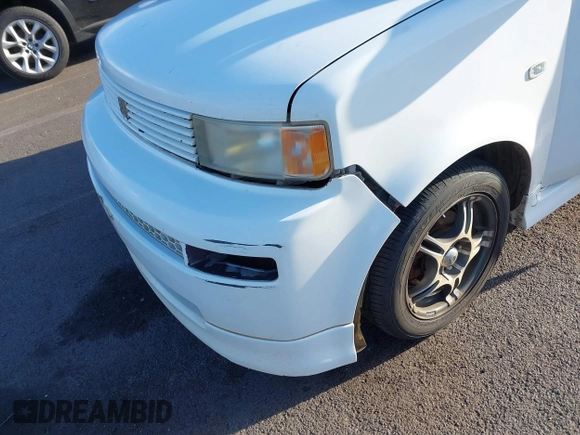 2005 Scion xB z VIN JTLKT334654016076, wystawiony jako IAAI lot #41713410 z przebiegiem 278 715 mil mil oraz . Historia ofert i sprzedaży dostępna na DreamBid. Obrazek 6.