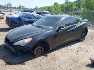 2010 Hyundai Genesis Coupe Grand Touring z VIN KMHHU6KH0AU013012, wystawiony jako IAAI lot #42587522 z przebiegiem 141 691 mil mil oraz . Historia ofert i sprzedaży dostępna na DreamBid. Obrazek 2.