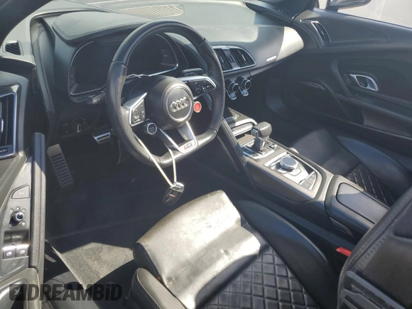 2020 Audi R8 z VIN WUAVECFX5L7901778, wystawiony jako Copart lot #74736714 z przebiegiem Nie podano mil oraz Nie do naprawy • Non repairable. Historia ofert i sprzedaży dostępna na DreamBid. Obrazek 8.