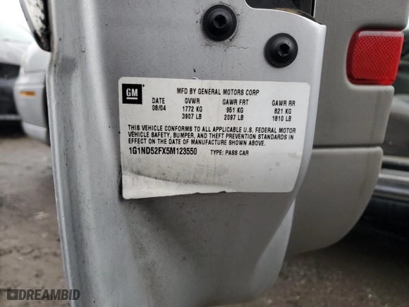 2005 Chevrolet Classic with VIN 1G1ND52FX5M123550, listed as a Copart auction lot 84900474 with 82,248 mi miles and Salvage Title. Bid and sale history available at carsss.com. Image 12.