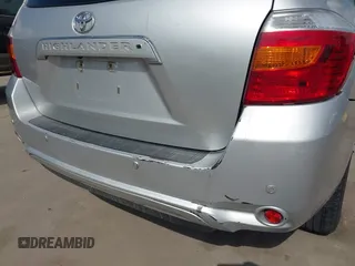2010 Toyota Highlander Limited с VIN JTEYK3EH8A2097494, выставлен на аукционе IAAI как лот 41516578 с пробегом 216 077 миль миль и . История ставок и продаж доступна на DreamBid. Изображение 19.