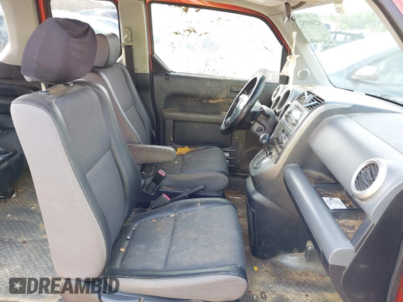 2003 Honda Element EX z VIN 5J6YH18573L021877, wystawiony jako IAAI lot #42306952 z przebiegiem 191 367 mil mil oraz . Historia ofert i sprzedaży dostępna na DreamBid. Obrazek 5.