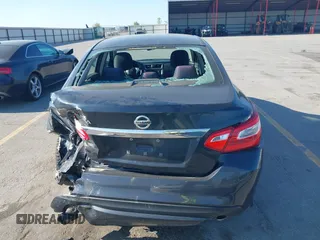 2016 Nissan Altima S z VIN 1N4AL3AP9GC121181, wystawiony jako IAAI lot #42227421 z przebiegiem 135 545 mil mil oraz . Historia ofert i sprzedaży dostępna na DreamBid. Obrazek 16.