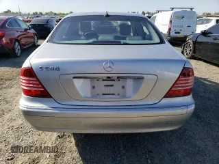 2002 Mercedes-Benz S-Class 5.0L with VIN WDBNG75JX2A306811, listed as a Copart auction lot 52042105 with 206,531 mi miles and Salvage Title. Bid and sale history available at carsss.com. Image 6.