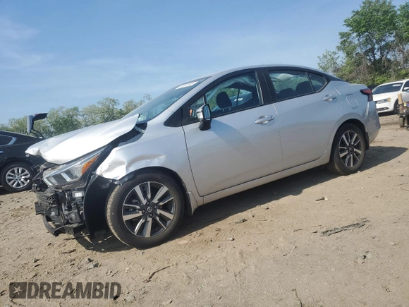 2021 Nissan Versa SV z VIN 3N1CN8EV3ML905913, wystawiony jako Copart lot #55330395 z przebiegiem 28 895 mil mil oraz Szkoda całkowita • Salvage title. Historia ofert i sprzedaży dostępna na DreamBid. Obrazek 1.