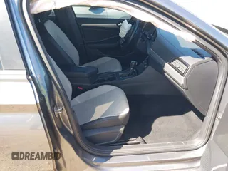 2019 Volkswagen Jetta S z VIN 3VWC57BU9KM223304, wystawiony jako IAAI lot #41722624 z przebiegiem 111 751 mil mil oraz . Historia ofert i sprzedaży dostępna na DreamBid. Obrazek 5.