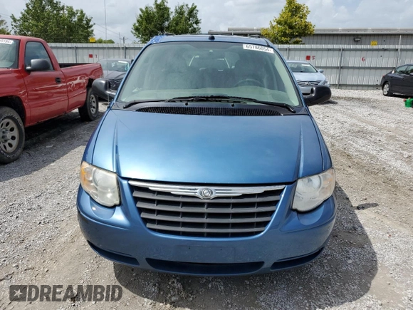 2005 Chrysler Town & Country Touring with VIN 2C4GP54L85R395604, listed as a Copart auction lot 65786054 with 235,271 mi miles and Salvage Title. Bid and sale history available at DreamBid. Image 5.