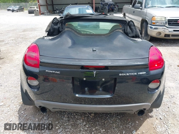 2007 Pontiac Solstice GXP z VIN 1G2MG35X17Y125299, wystawiony jako IAAI lot #42168624 z przebiegiem 123 526 mil mil oraz . Historia ofert i sprzedaży dostępna na DreamBid. Obrazek 16.