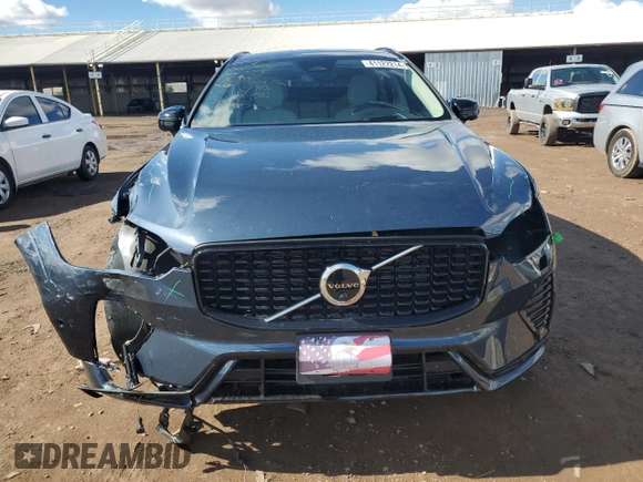 2023 Volvo XC60 Ultimate Dark Theme z VIN YV4L12RX3P1204962, wystawiony jako Copart lot #41122214 z przebiegiem 13 002 mil mil oraz . Historia ofert i sprzedaży dostępna na DreamBid. Obrazek 5.