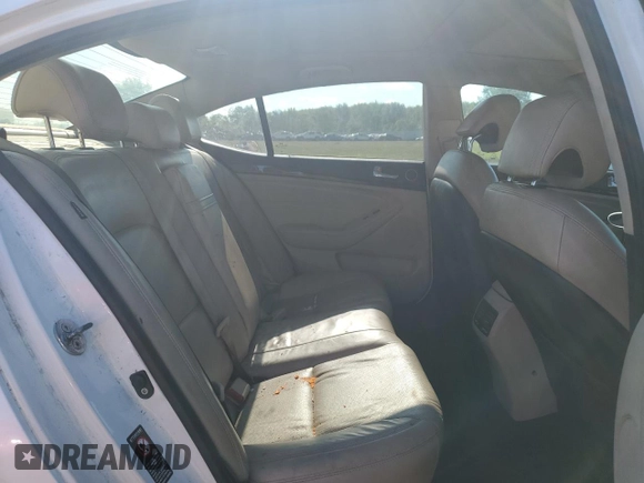 2014 Kia Cadenza Premium with VIN KNALN4D75E5139674, listed as a Copart auction lot 63929454 with 155,446 mi miles and Clean Title. Bid and sale history available at carsss.com. Image 10.