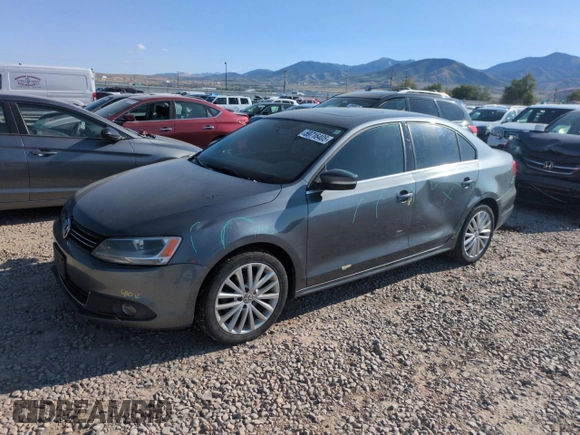 2013 Volkswagen Jetta TDI w/Premium с VIN 3VWLL7AJ5DM256459, выставлен на аукционе Copart как лот 59716405 с пробегом 162 464 миль миль и Списание • Salvage title. История ставок и продаж доступна на DreamBid. Изображение 1.