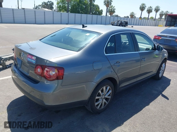 2010 Volkswagen Jetta Limited Edition with VIN 3VWRZ7AJ8AM107256, listed as a IAAI auction lot 42361571 with 110,548 mi miles and . Bid and sale history available at DreamBid. Image 4.