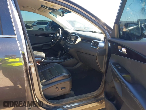 2018 Kia Sorento EX with VIN 5XYPH4A52JG384044, listed as a IAAI auction lot 40906245 with 109,389 mi miles and . Bid and sale history available at DreamBid. Image 5.