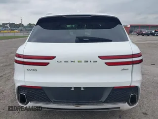 2025 Genesis GV70 2.5T with VIN 5NMMADTB1SH024717, listed as a IAAI auction lot 41577463 with 7,527 mi miles and . Bid and sale history available at DreamBid. Image 16.