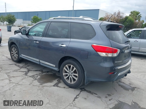 2014 Nissan Pathfinder SV with VIN 5N1AR2MM9EC625565, listed as a IAAI auction lot 42137658 with 163,357 mi miles. Bid and sale history available at carsss.com. Image 3.