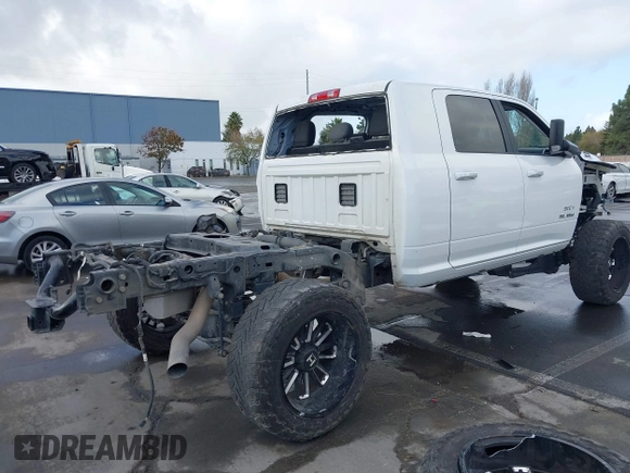 2019 Ram 2500 Lone Star z VIN 3C6UR5MLXKG623625, wystawiony jako IAAI lot #41082618 z przebiegiem 81 521 mil mil oraz . Historia ofert i sprzedaży dostępna na DreamBid. Obrazek 4.