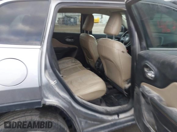 2016 Jeep Cherokee High Altitude with VIN 1C4PJLDB6GW229136, listed as a IAAI auction lot 41675568 with 146,533 mi miles. Bid and sale history available at carsss.com. Image 8.