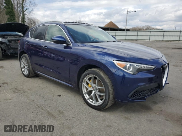 2020 Alfa Romeo Stelvio Ti z VIN ZASPAKBN8L7C76865, wystawiony jako Copart lot #49966655 z przebiegiem 26 531 mil mil oraz Szkody całkowita. Historia ofert i sprzedaży dostępna na DreamBid. Obrazek 4.