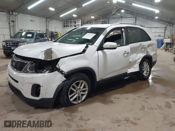 2014 Kia Sorento LX with VIN 5XYKTDA73EG461794, listed as a IAAI auction lot 41878986 with 74,105 mi miles. Bid and sale history available at carsss.com. Image 2.