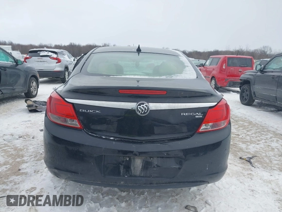 2011 Buick Regal CXL RL2 with VIN 2G4GP5EC5B9185208, listed as a IAAI auction lot 41264795 with 200,647 mi miles. Bid and sale history available at carsss.com. Image 16.