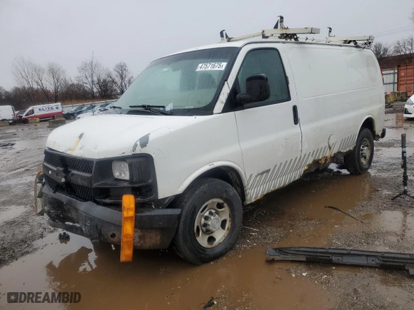 2003 Chevrolet Express Cargo Van with VIN 1GCHG35UX31215671, listed as a Copart auction lot 47571675 with 0 mi miles and Salvage Title. Bid and sale history available at carsss.com. Image 1.