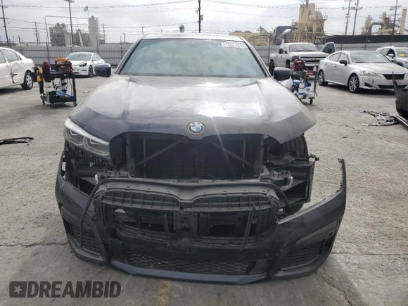 2022 BMW 7 Series 740i with VIN WBA7T2C04NCJ31237, listed as a Copart auction lot 76627214 with 44,630 mi miles and Salvage Title. Bid and sale history available at carsss.com. Image 5.