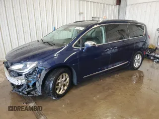 2017 Chrysler Pacifica Limited with VIN 2C4RC1GG7HR812727, listed as a Copart auction lot 63574525 with 172,424 mi miles and Clean title. Bid and sale history available at DreamBid. Image 1.