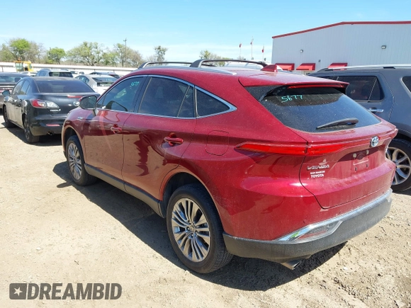 2021 Toyota Venza LE with VIN JTEAAAAH7MJ010144, listed as a IAAI auction lot 41807941 with 19,724 mi miles and . Bid and sale history available at carsss.com. Image 3.