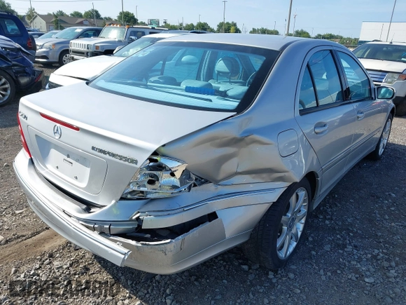 2003 Mercedes-Benz C 230 Kompressor with VIN WDBRF40J23F403676, listed as a IAAI auction lot 40175339 with 16,845 mi miles and . Bid and sale history available at DreamBid. Image 4.