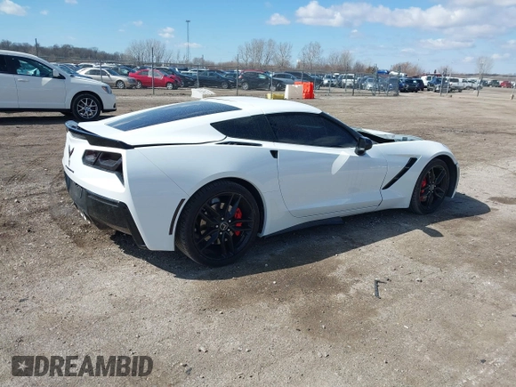 2015 Chevrolet Corvette Z51 3LT z VIN 1G1YM2D74F5103775, wystawiony jako IAAI lot #41810409 z przebiegiem 29 000 mil mil oraz . Historia ofert i sprzedaży dostępna na DreamBid. Obrazek 4.